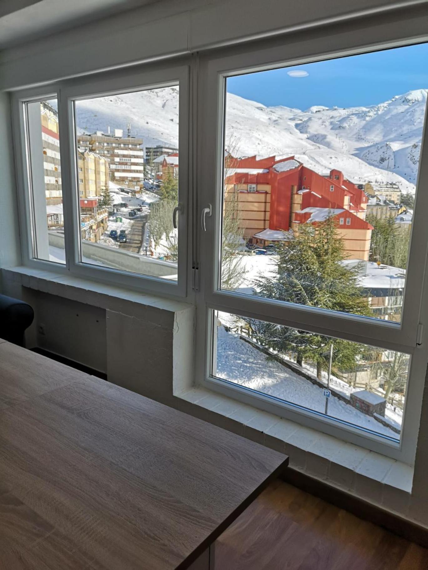 Apartamento Penibetico 3 Dormitorios, 2 Banos, Vistas, Wifi Y Parking By Surynieve Sierra Nevada Eksteriør billede